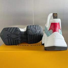 Picture of Louis Vuitton Shoes _SKULVsz35-427cmmnf010517698